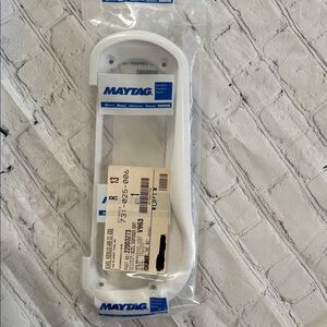 Bezel Base (22003273)
Maytag Washer Dispenser Bezel Base 22003273 – Genuine OEM